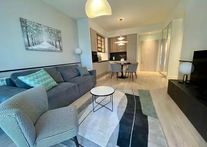 Aglaya 3 - Luxury 2Br Apartment