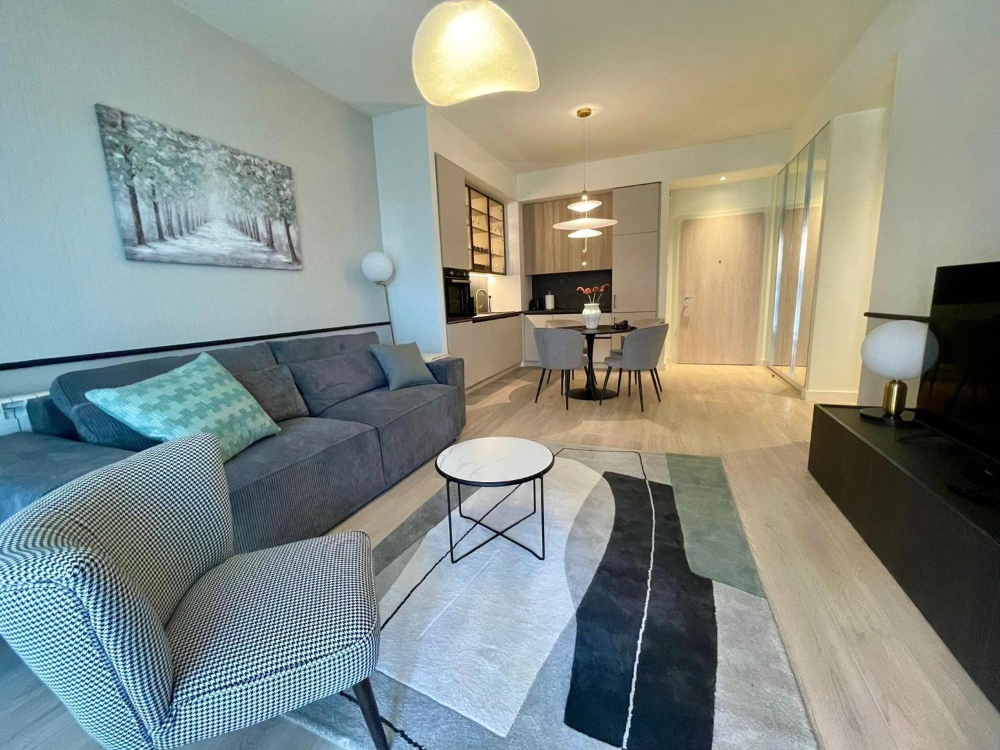 Aglaya 3 - Luxury 2br * Belgrade